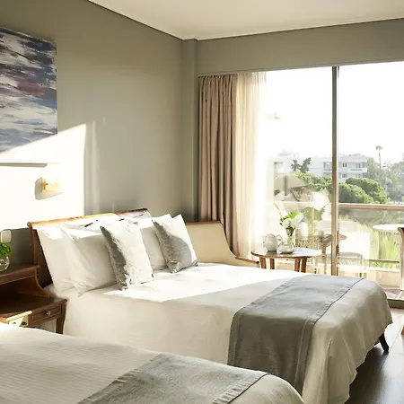 Golden Sun Hotel