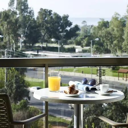 Golden Sun Hotel
