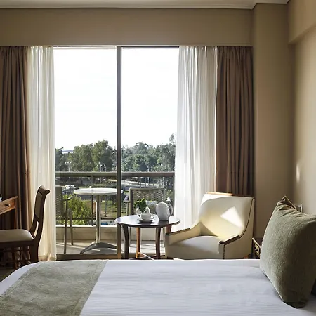 Golden Sun Hotel