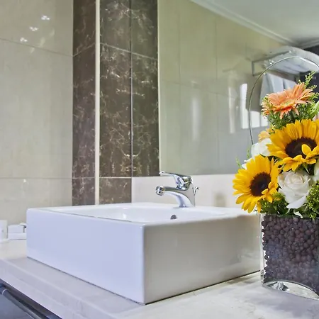Hotel Golden Sun